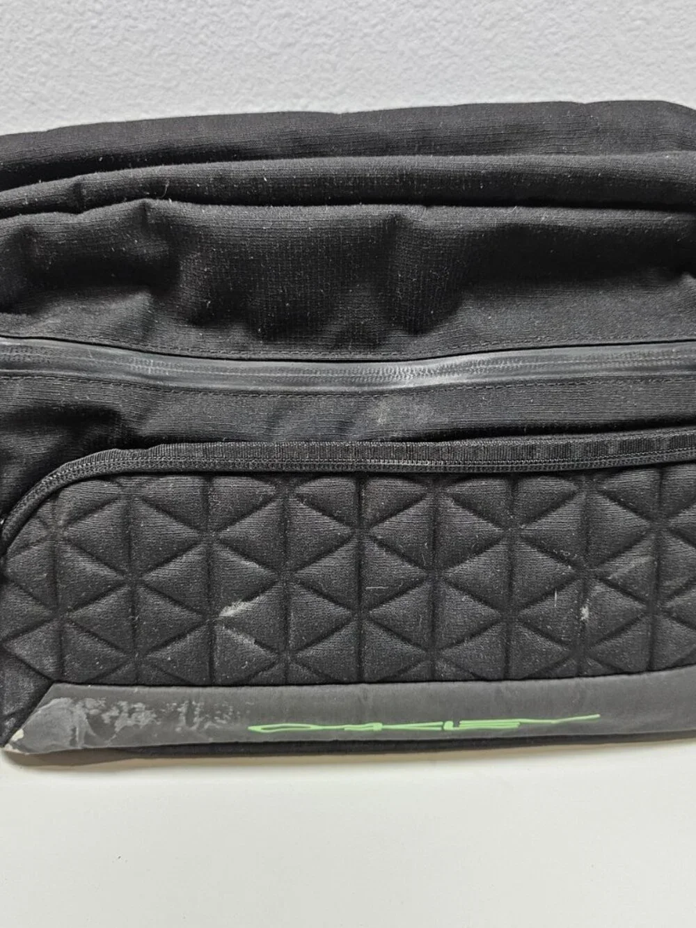 Vintage Oakley Body Bag Flat Case Y2K Techwear Crossbody Sling Black